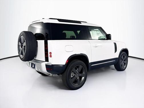 2025 Land Rover Defender 90 P300 S