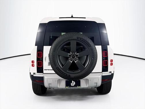 2025 Land Rover Defender 90 P300 S
