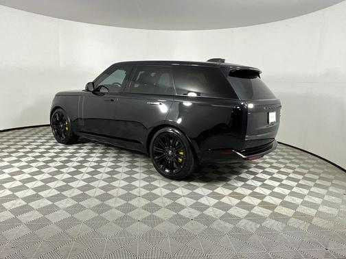 Santorini Black 2023 Land Rover Range Rover P530 SE