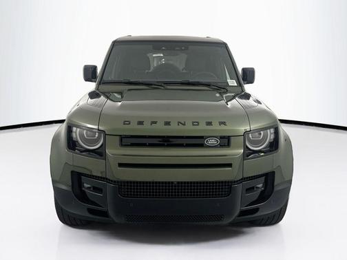 Woolstone Green Metallic 2026 Land Rover Defender X-Dynamic SE