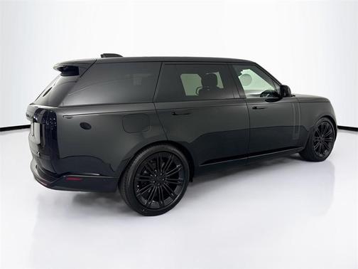 2026 Land Rover Range Rover P400 SE 7 Seat