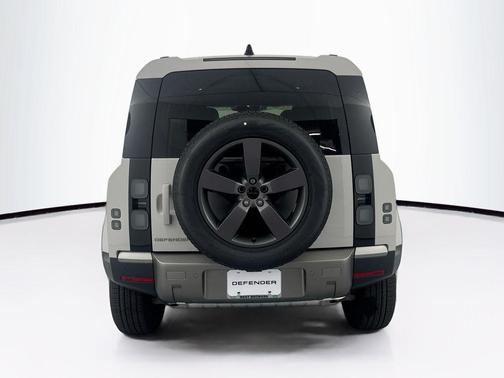Borasco Grey Metallic 2026 Land Rover Defender P300 S