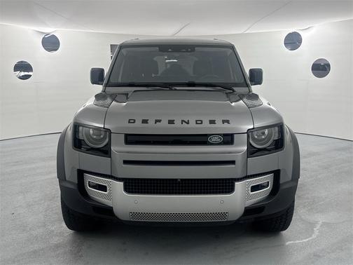 2020 Land Rover Defender 110 SE