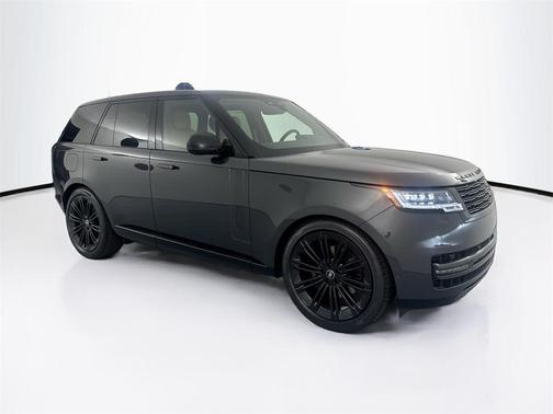 2025 Land Rover Range Rover P400 SE