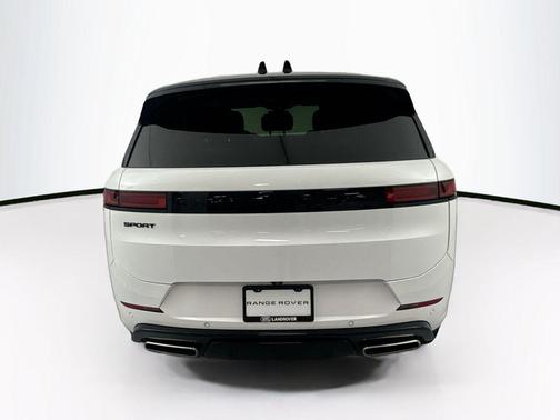 Ostuni Pearl White Metallic 2024 Land Rover Range Rover Sport SE