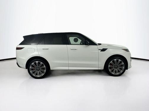 Ostuni Pearl White Metallic 2024 Land Rover Range Rover Sport SE