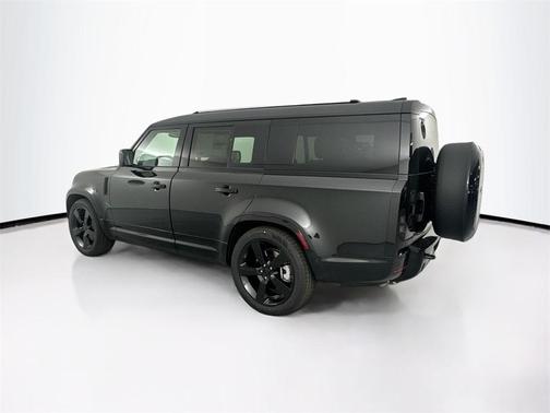 2026 Land Rover Defender P400 X-Dynamic SE