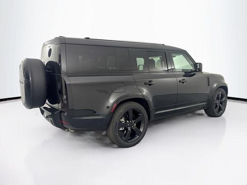 Santorini Black Metallic 2026 Land Rover Defender P400 X-Dynamic SE