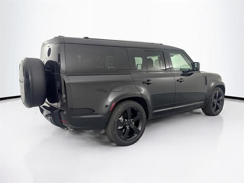 2026 Land Rover Defender P400 X-Dynamic SE