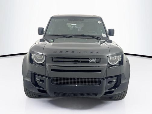 Santorini Black Metallic 2026 Land Rover Defender P400 X-Dynamic SE