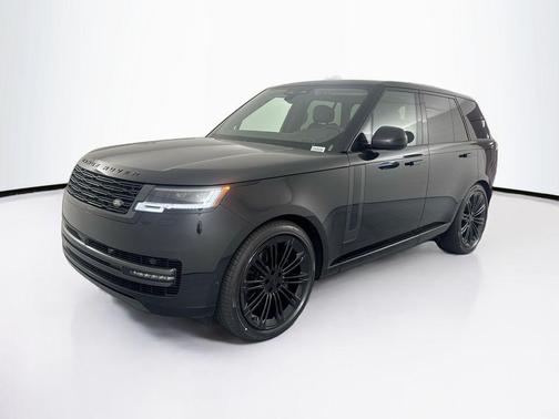 Santorini Black Metallic 2026 Land Rover Range Rover P400 SE