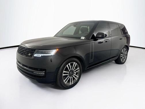 Santorini Black Metallic 2024 Land Rover Range Rover P530 SE