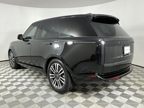Santorini Black Metallic 2024 Land Rover Range Rover P530 SE