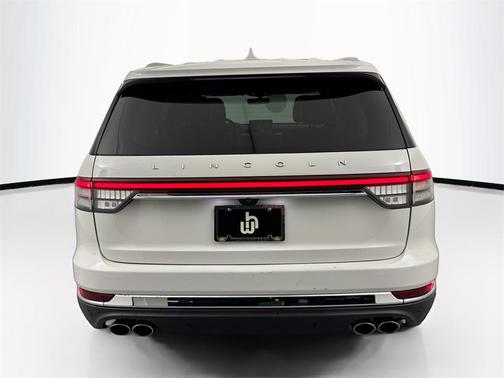 2022 Lincoln Aviator Standard
