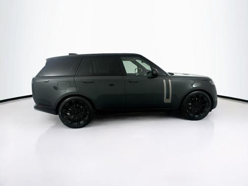 2026 Land Rover Range Rover P400 SE