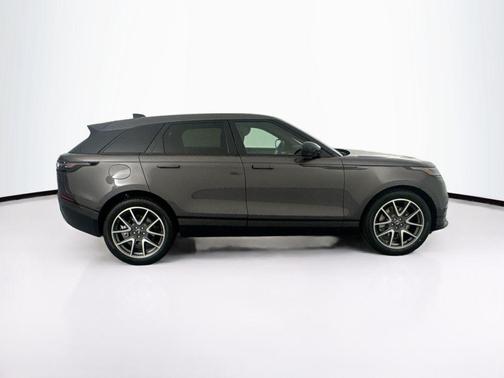 2026 Land Rover Range Rover Velar P250 SE R-Dynamic