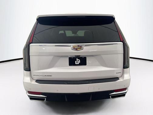 Crystal White Tricoat 2024 Cadillac Escalade ESV Premium Luxury
