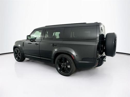 2026 Land Rover Defender P400 X-Dynamic SE