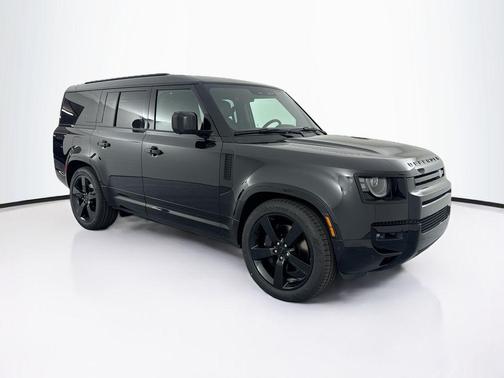 2026 Land Rover Defender P400 X-Dynamic SE