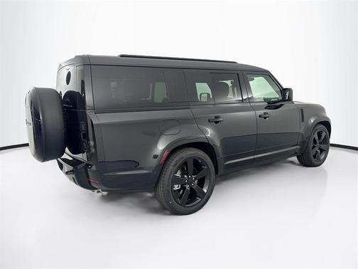 2026 Land Rover Defender P400 X-Dynamic SE