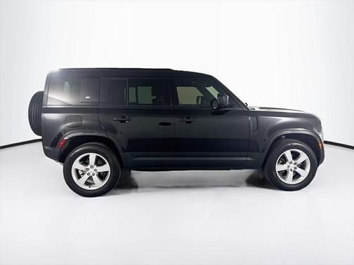 2024 Land Rover Defender 110 P300