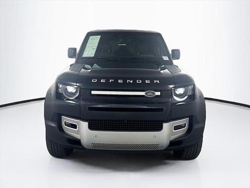 2024 Land Rover Defender 110 P300