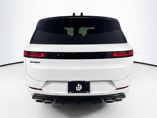 2025 Land Rover Range Rover Sport SE