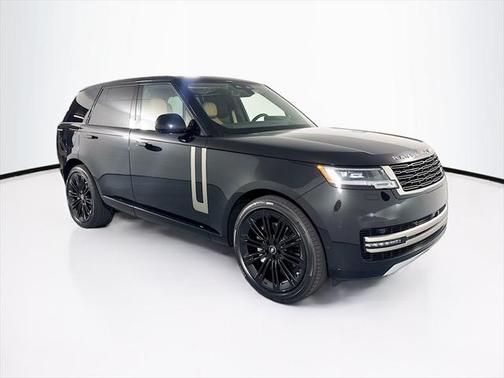 2025 Land Rover Range Rover P400 SE