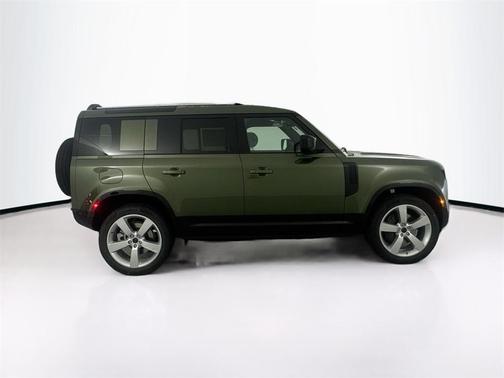 2026 Land Rover Defender P400 X-Dynamic SE