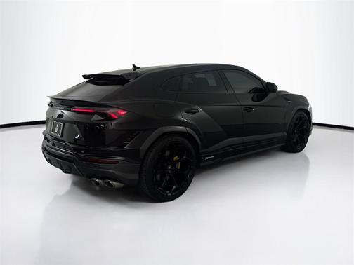 2024 Lamborghini Urus Performante