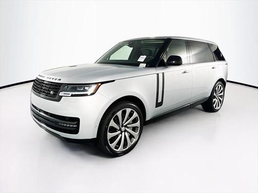 2025 Land Rover Range Rover P530 SE 7 Seat