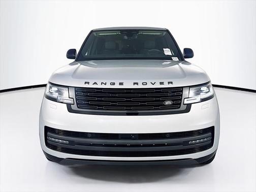 2025 Land Rover Range Rover P530 SE 7 Seat