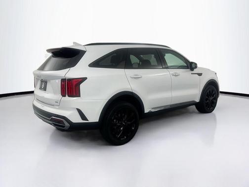 Glacial White Pearl 2023 Kia Sorento SX