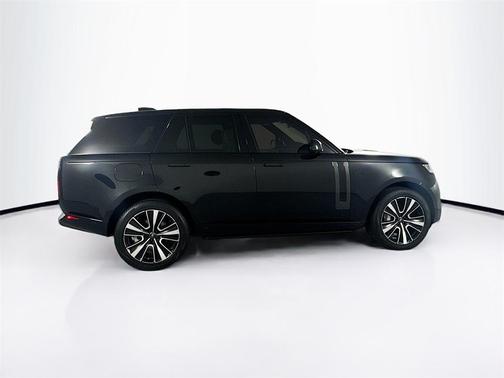 2023 Land Rover Range Rover P400 SE