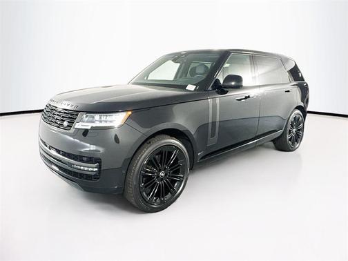 2025 Land Rover Range Rover P400 SE 7 Seat