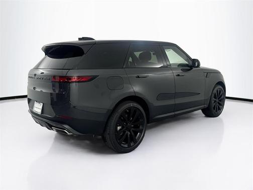 2026 Land Rover Range Rover Sport SE