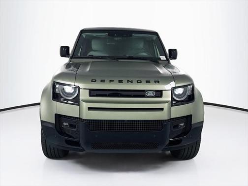 2025 Land Rover Defender 110 P500 X-Dynamic SE