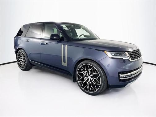 2025 Land Rover Range Rover P400 SE