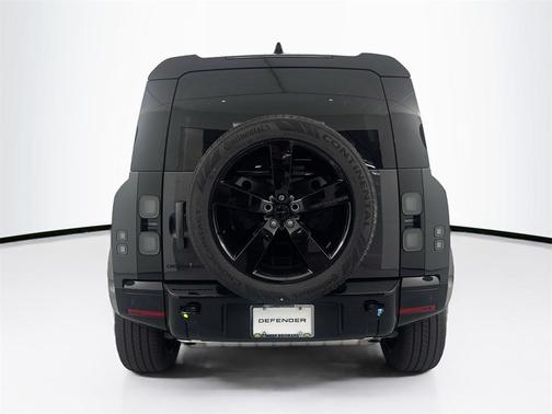 2026 Land Rover Defender P400 X-Dynamic SE