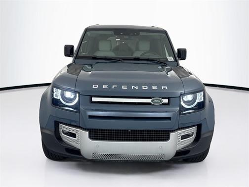 2025 Land Rover Defender 110 P300