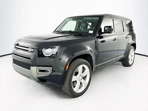 2025 Land Rover Defender X-Dynamic SE