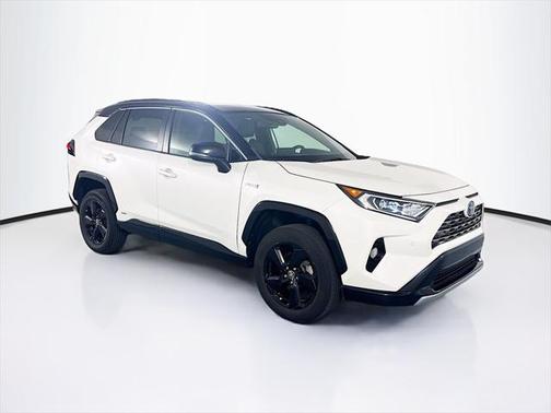 2021 Toyota RAV4 Hybrid SE
