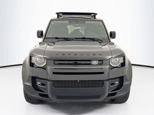 Santorini Black Metallic 2024 Land Rover Defender 110 P400 X-Dynamic SE