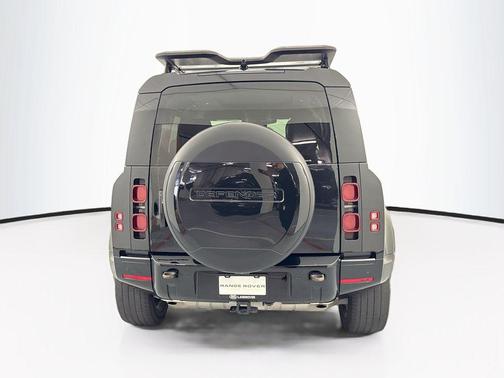 Santorini Black Metallic 2024 Land Rover Defender 110 P400 X-Dynamic SE