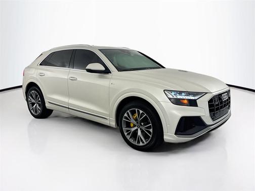 2021 Audi Q8 55 Premium Plus