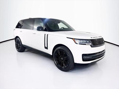2025 Land Rover Range Rover P400 SE 7 Seat