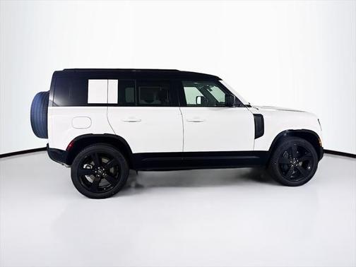 2025 Land Rover Defender 110 P400 X-Dynamic SE