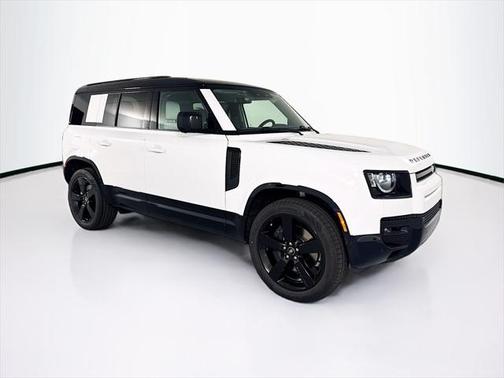 2025 Land Rover Defender 110 P400 X-Dynamic SE