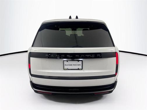 2025 Land Rover Range Rover P530 SE 7 Seat