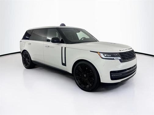 2025 Land Rover Range Rover P530 SE 7 Seat